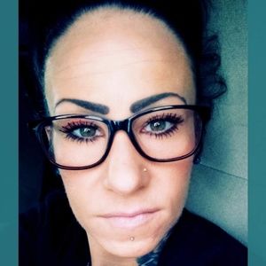 Meet your Posher, April